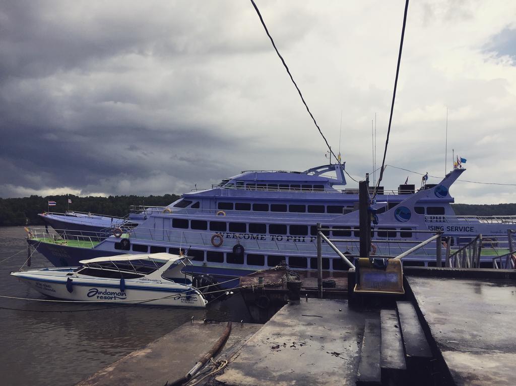 Готель Krabi Marina Seaview Екстер'єр фото