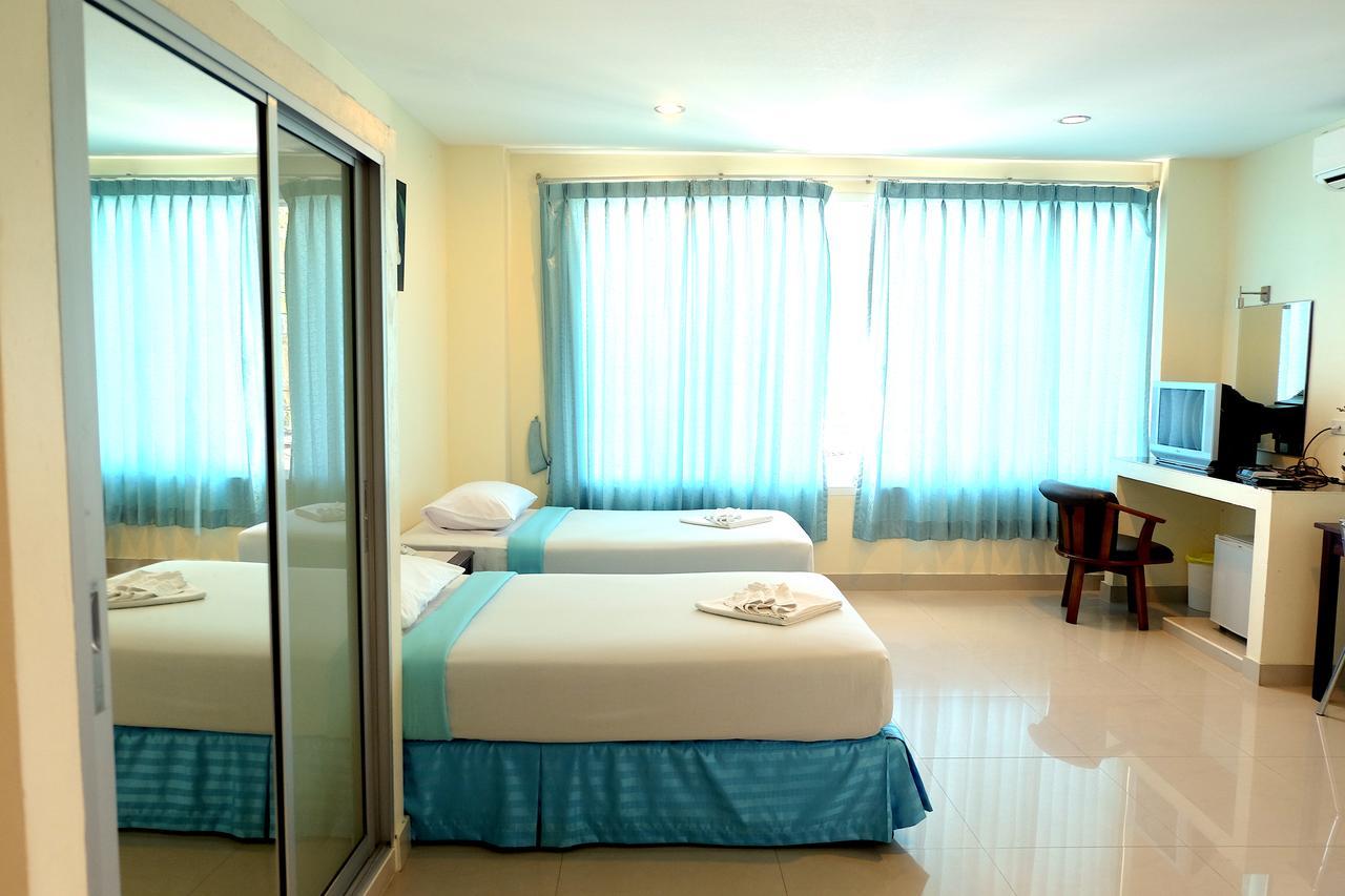 Готель Krabi Marina Seaview Екстер'єр фото