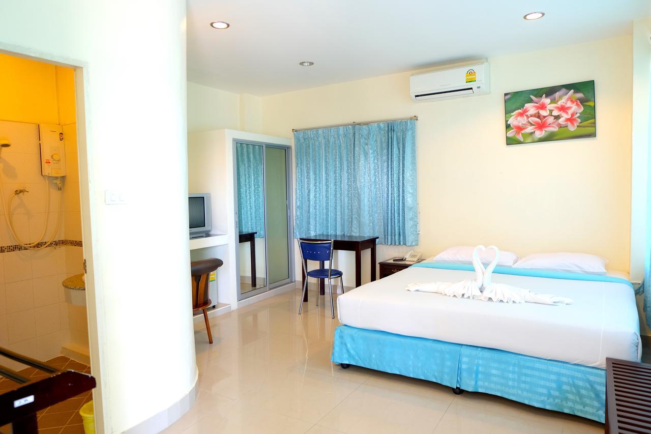 Готель Krabi Marina Seaview Екстер'єр фото