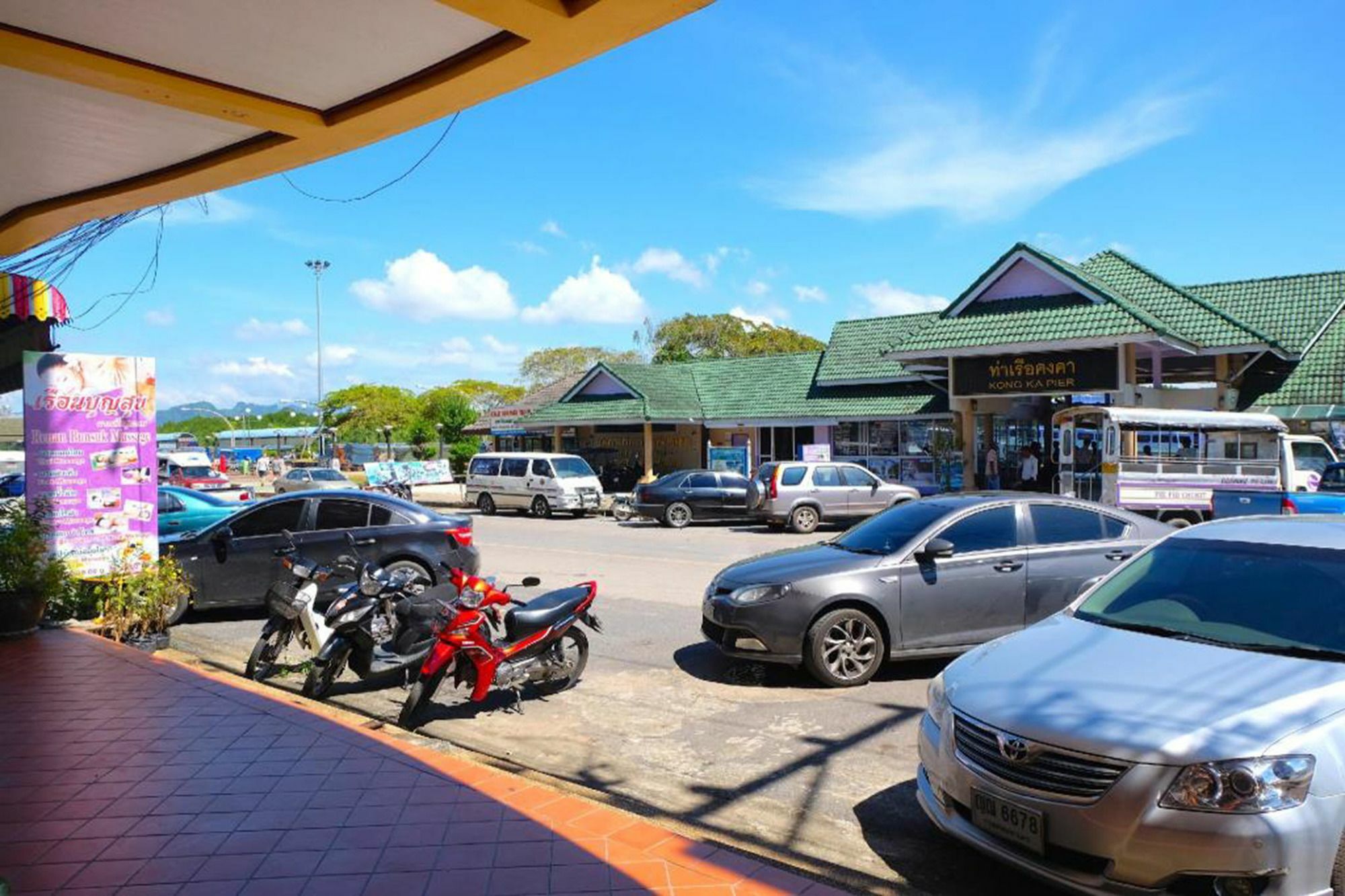 Готель Krabi Marina Seaview Екстер'єр фото
